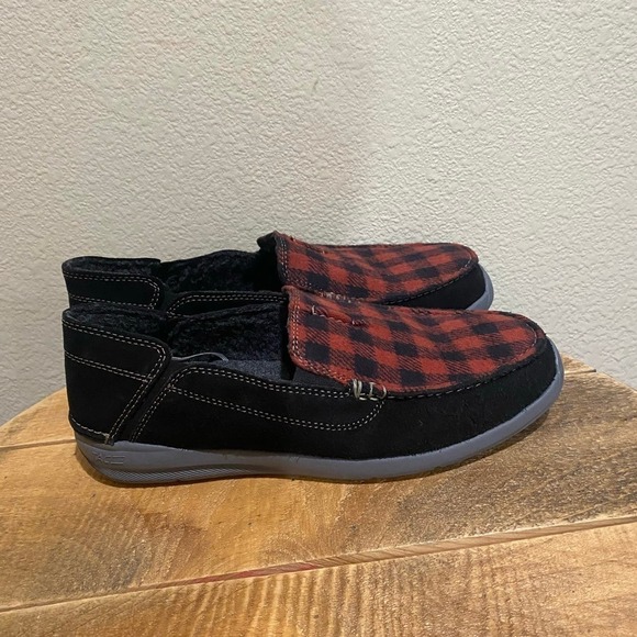 Clarks Other - Clarks Mens Gorwin Slip On Buffalo Check Shoes size 8.5